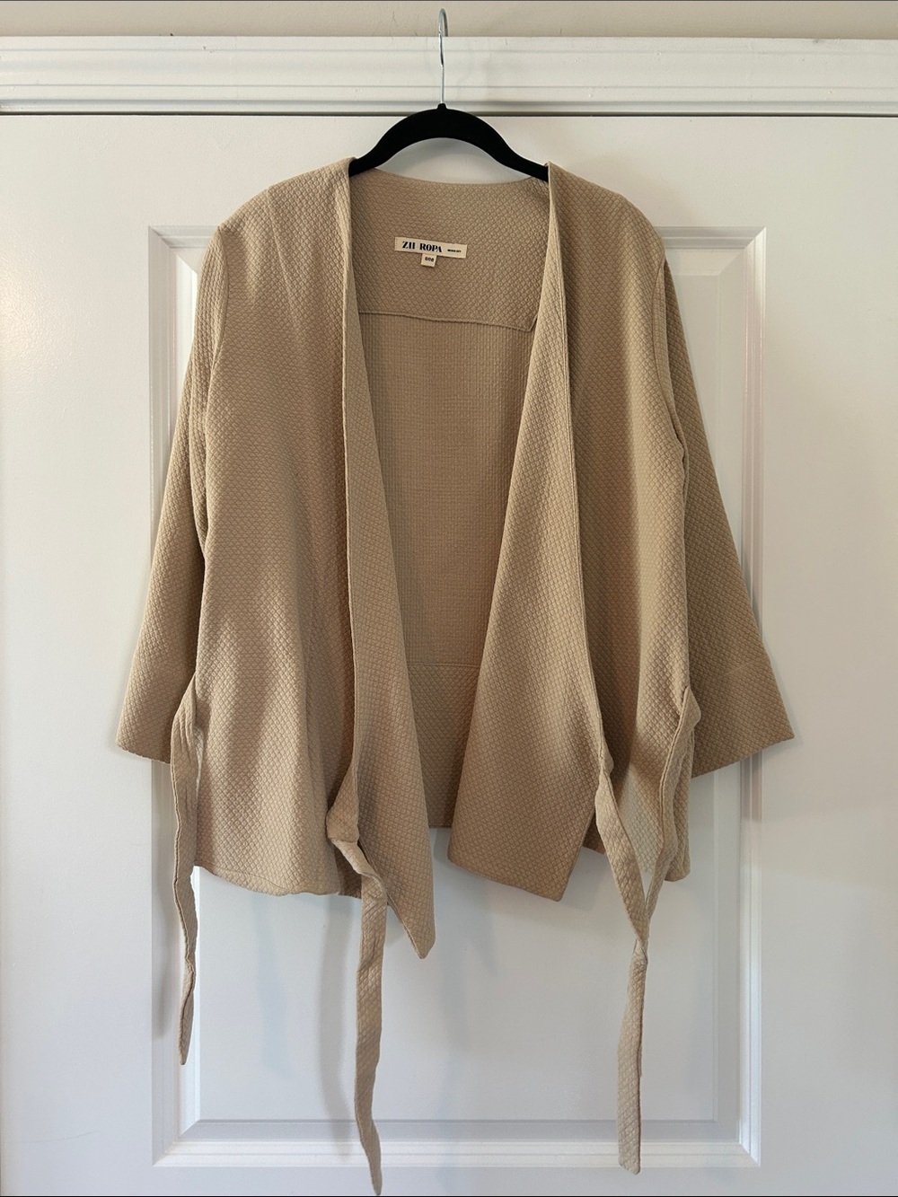 Zii Ropa Beige Textured Open-Front Jacket - Picture 7 of 8